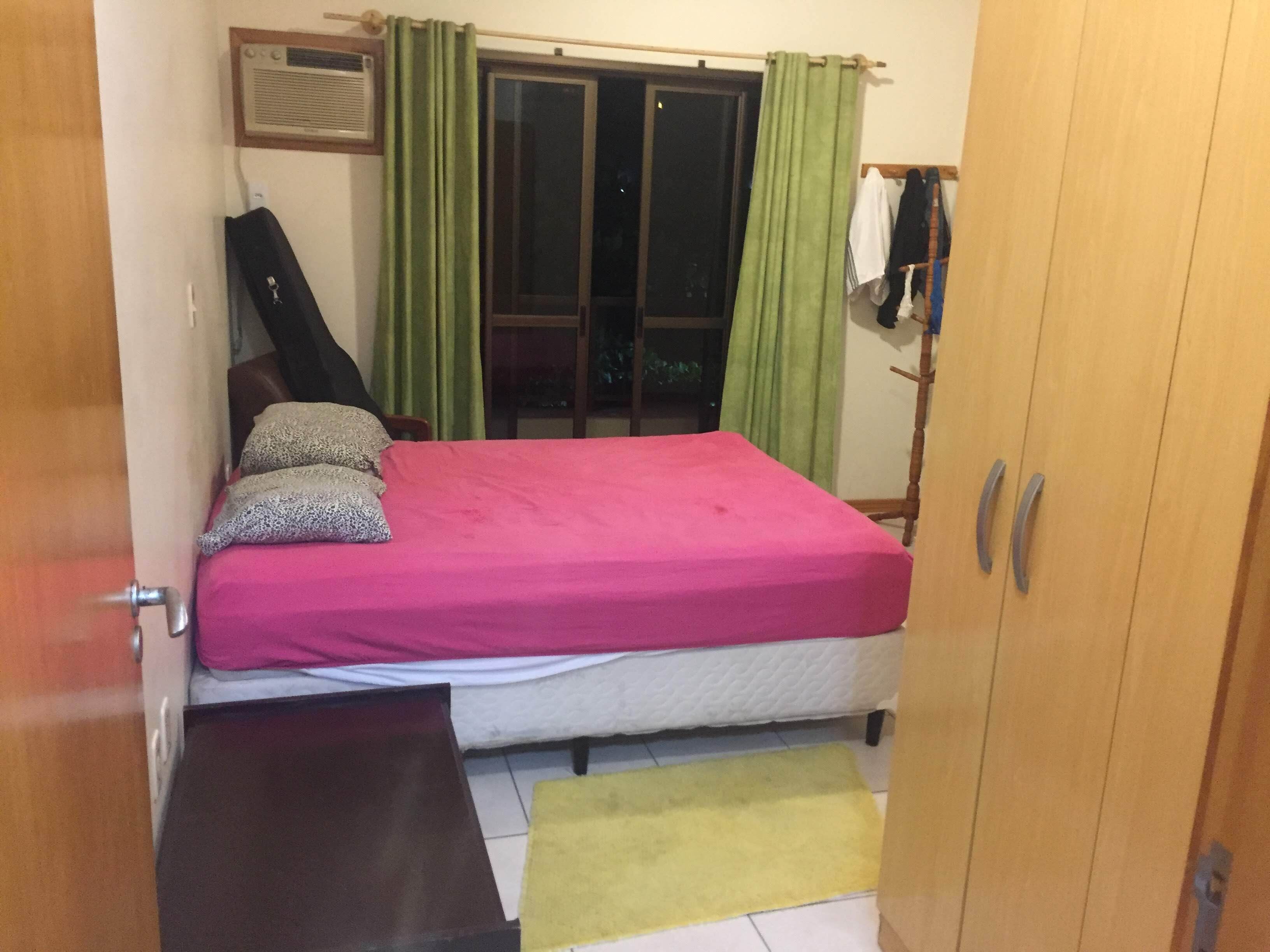 3 habitaciones, tabla de planchar con plancha y wifi 