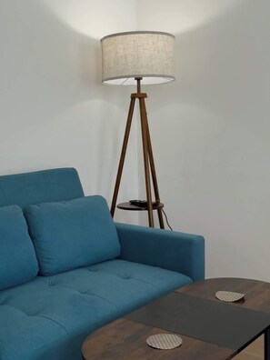 TV - Charming Angel Studio in Zone 1 London Sleeps 3 (Greater London)