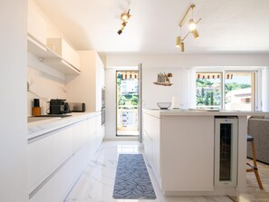 Fridge, microwave, oven, dishwasher