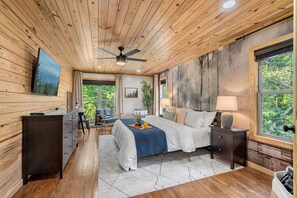 4 Schlafzimmer, Schreibtisch, Bügeleisen/Bügelbrett, Reisekinderbett