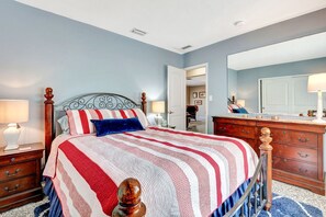4 Schlafzimmer, Bügeleisen/Bügelbrett, WLAN, Bettwäsche