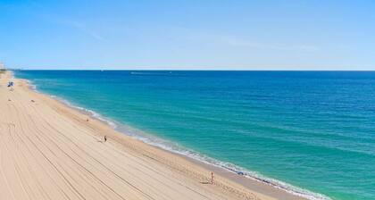 Poolfront + Beachfront Bliss!