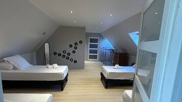 5 多间卧室、熨斗/熨衣板、免费 WiFi、床单