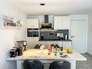 Fridge, oven, dishwasher, cookware/dishes/utensils - Blaumuschel by Interhome (Ostseebad Lubmin)