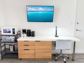 Interior - Amazing Studio Great Location (Hallandale Beach)