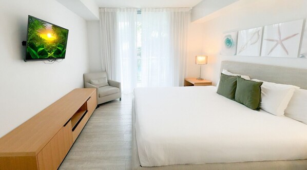1 bedroom, desk, iron/ironing board, travel cot