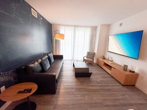 TV - Beautiful one bedroom apartment with Nice View (Hallandale Beach)