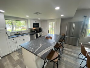 Fridge, microwave, oven, stovetop - Monkey Island Escape sleeps 8, surrounded by nature with views of Grand Lake. (Monkey Island)