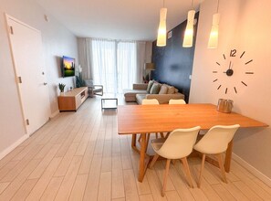 Interior - Beautiful one bedroom apartment with NiceView (Hallandale Beach)
