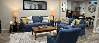 Home away from home with WiFi and AC in delightful Parkville