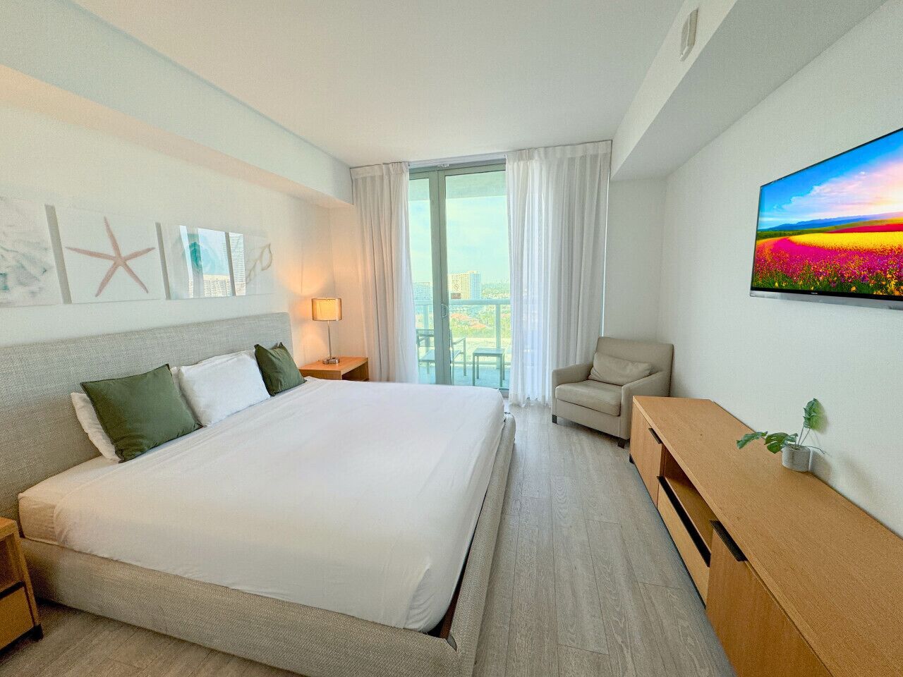 1 bedroom, desk, iron/ironing board, travel crib