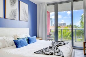 1 chambre, fer et planche à repasser, lit parapluie, Wi-Fi