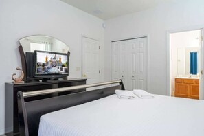 4 bedrooms, iron/ironing board, travel cot, free WiFi