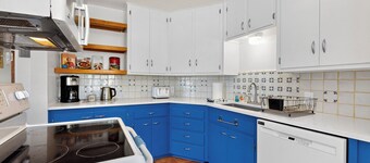 NEW- 2 Bed/1 Bath near UNM/VA/State Fair/Kirtland