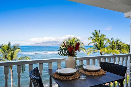 SUMMER SALE! West Maui Studio with Stunning Ocean Views - Lahaina Shores 507