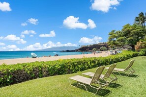 Sillas reclinables de playa, toallas de playa