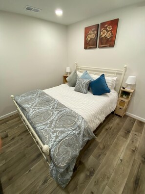 1 bedroom, iron/ironing board, WiFi, bed sheets