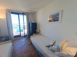 2 bedrooms, free WiFi