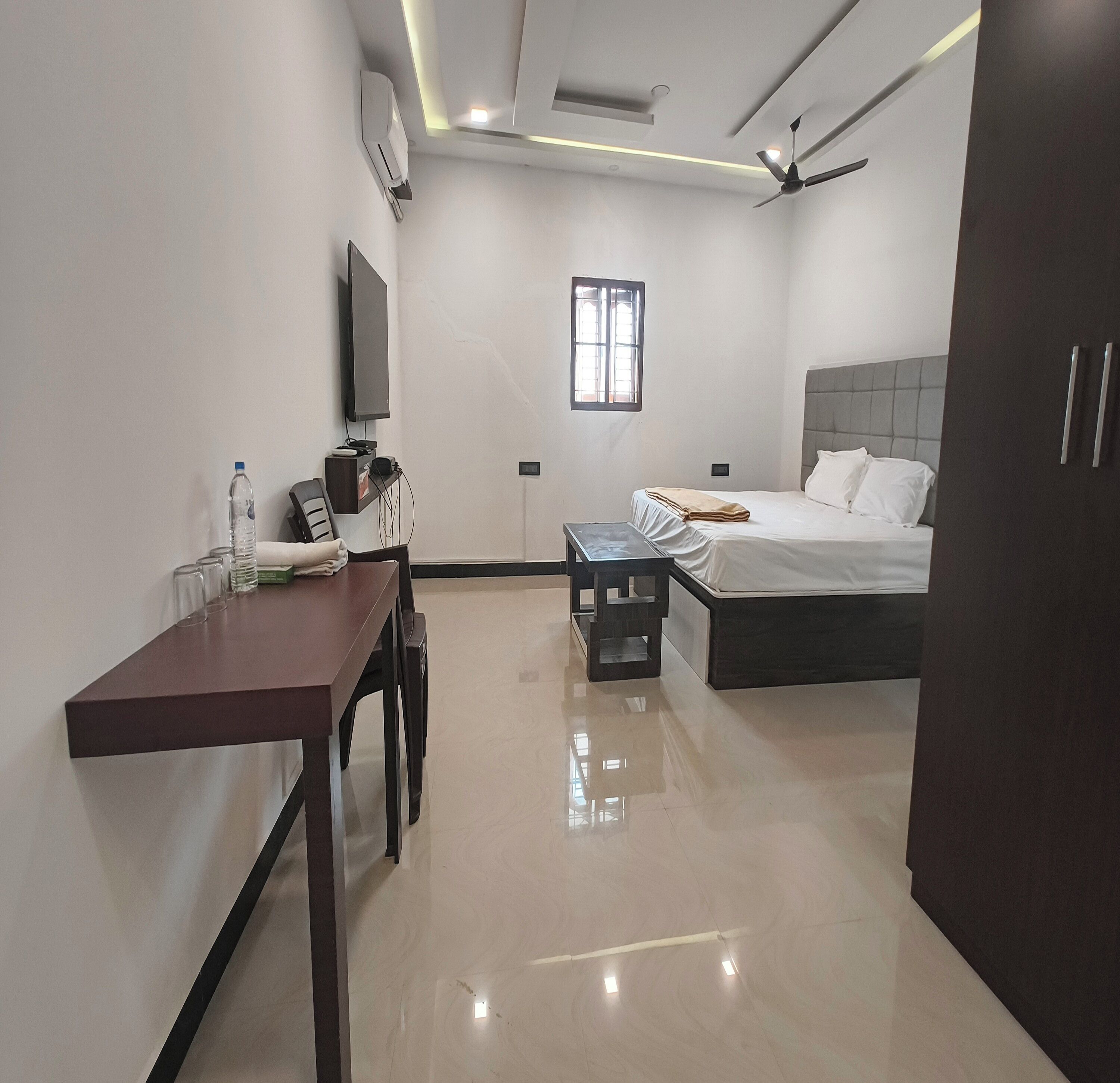 Standard-dobbeltværelse | Skrivebord, gratis Wi-Fi, sengetøj