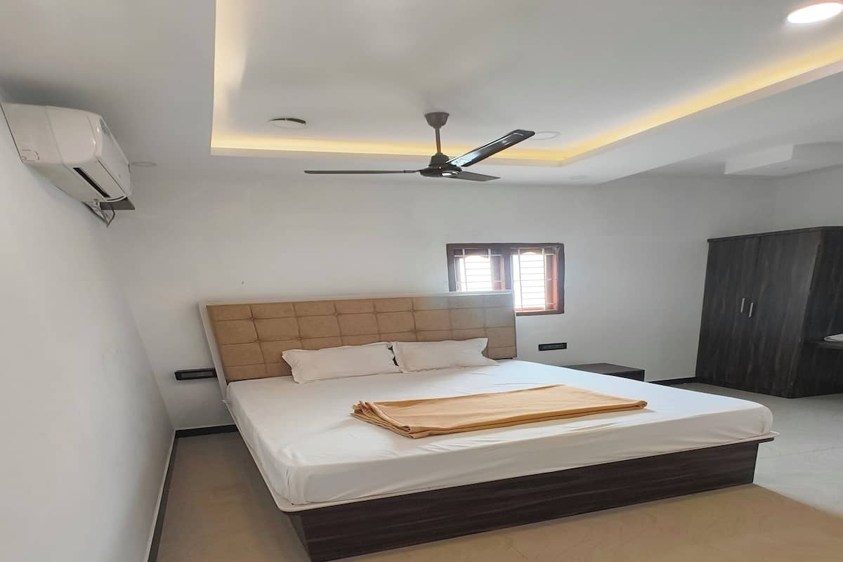 Habitación Premium | Escritorio, wifi gratis, ropa de cama