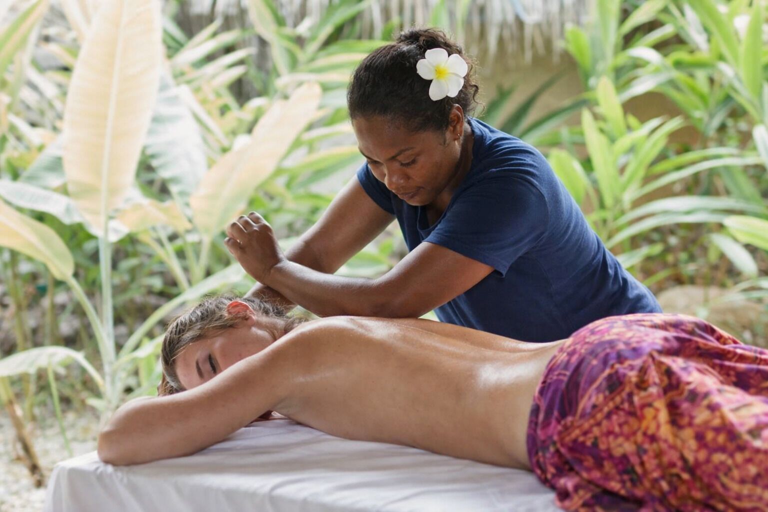 Massages suédois, massages sur la plage, massages