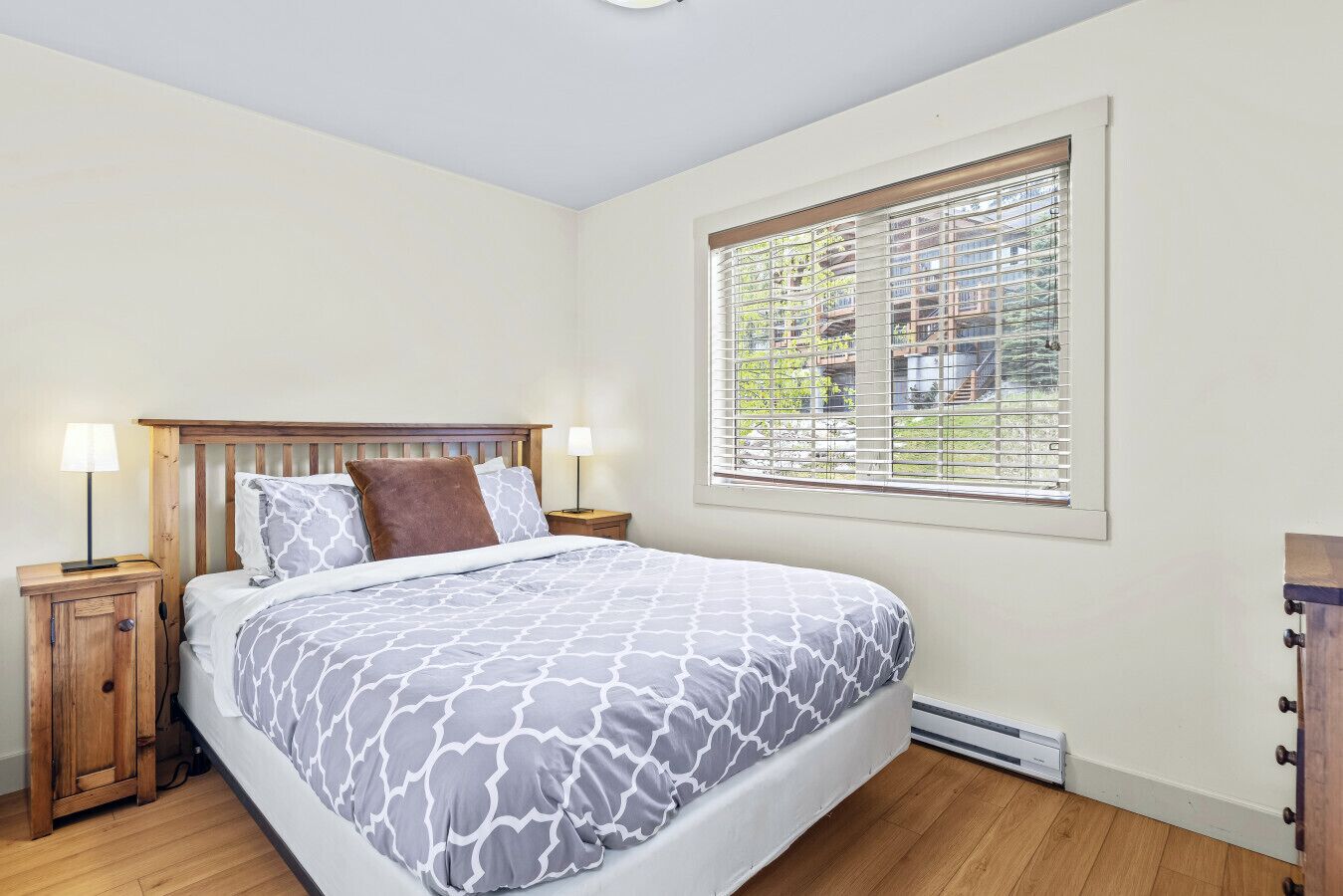 2 bedrooms, iron/ironing board, travel crib, free WiFi