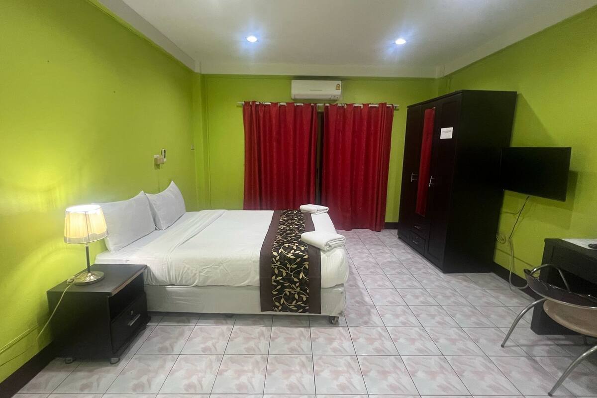 Deluxe Double Room, City View