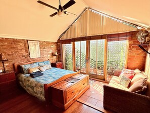 1 bedroom, desk, iron/ironing board, free WiFi