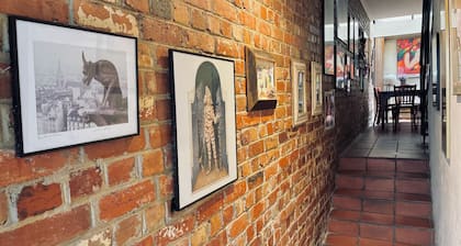 Quirky and Colourful on Foodies Favourite Lygon St