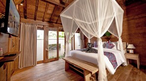Deluxe Villa, 1 Bedroom, Pool View | 1 bedroom, desk, laptop workspace, free WiFi - Lanturan Ubud-Villas (Ubud)