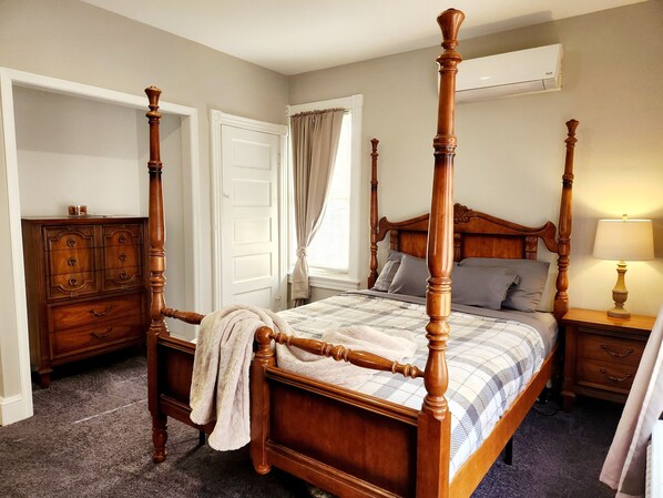 2 bedrooms, WiFi, bed sheets