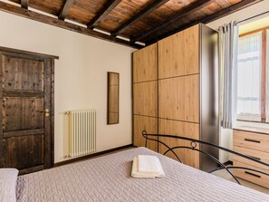 2 bedrooms, Internet