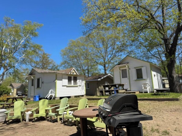 Exterior - SUMMERHILL (Wasaga Beach)