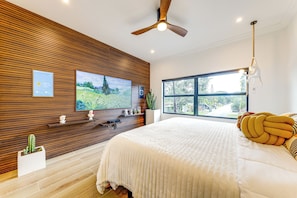 1 bedroom, desk, iron/ironing board, Internet