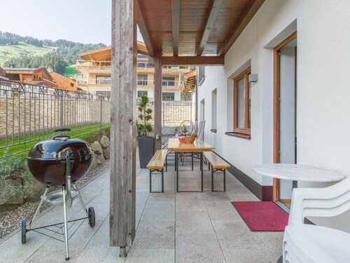 Two apartments for groups with wellness