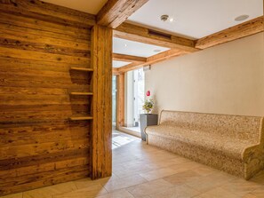 Interior - Two holiday apartments with spa near the gondola (Brixen am Thale)