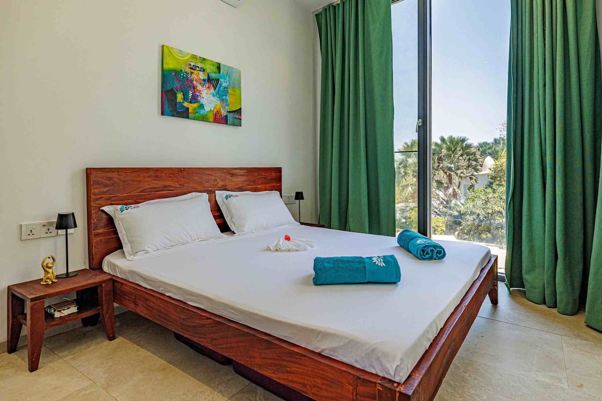 1 bedroom, in-room safe, soundproofing, free WiFi