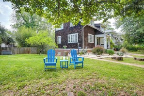 Property grounds - 'Swimming Under the Stars' Lynchburg Apt w/ Pool! (Lynchburg)