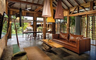 Waterfall House | Desk, free WiFi