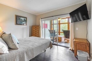 3 chambres, fer et planche à repasser, accès Internet, draps fournis