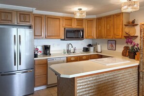 Fridge, microwave, stovetop, dishwasher - Oceanfront Condo: Stunning Sunrise & Ocean Views (Hauula)