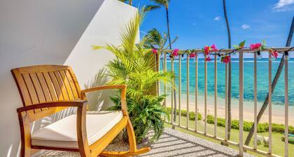 Oceanfront Condo: Stunning Sunrise & Ocean Views