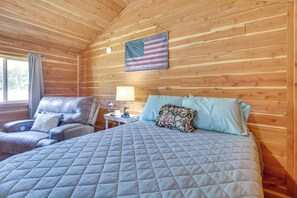 1 bedroom, Internet, bed sheets - Fish & Boat: Angler's Cabin 2 Mi to White River (Lakeview)