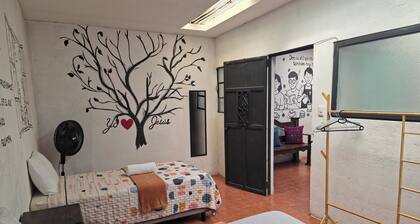 Cozy Town House Ixim - 15 mins walk to Central Park