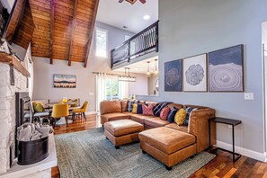 TV, fireplace, offices