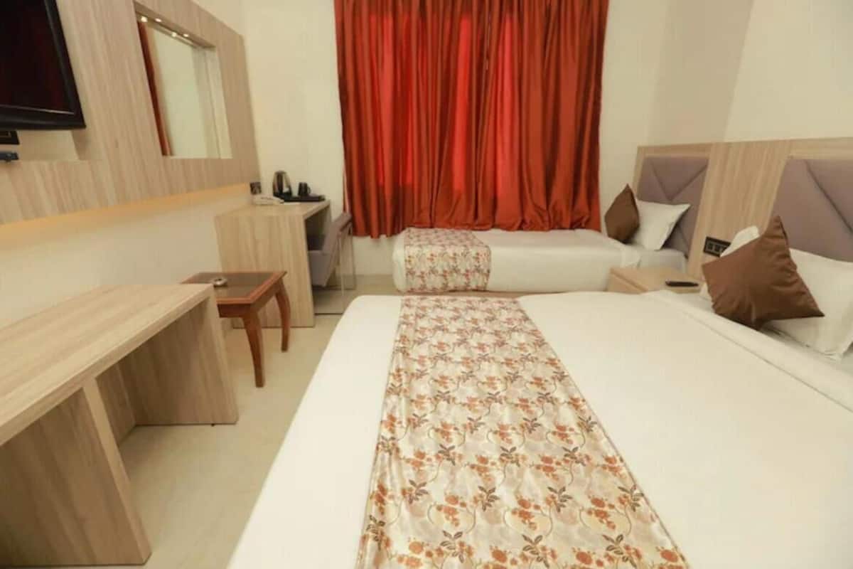 Deluxe Double Room, Balcony, City View | WiFi (free)