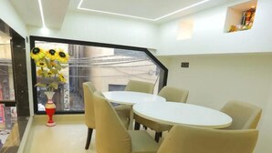 Restaurant - Zed Hotel (New Delhi)