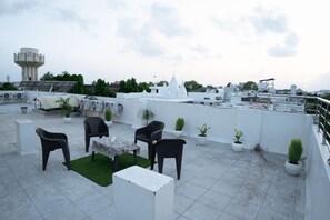 Terrace/patio - Peaceful 1BHK Near Taj | Kitchen + Breakfast (Lucknow)