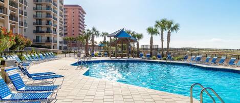 室內泳池、室外泳池