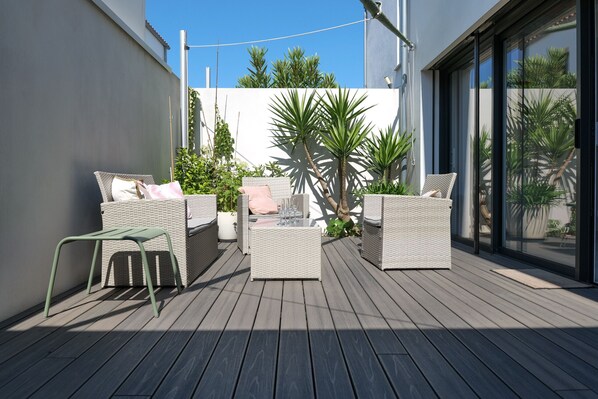 Terrace/patio - Charming Modern House for 8 Guests – Roses District (Les Sables-d´Olonne)
